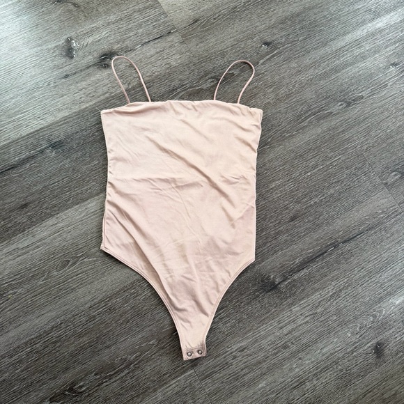 Abercrombie & Fitch Tops - Abercrombie & Fitch Blush woman Bodysuit